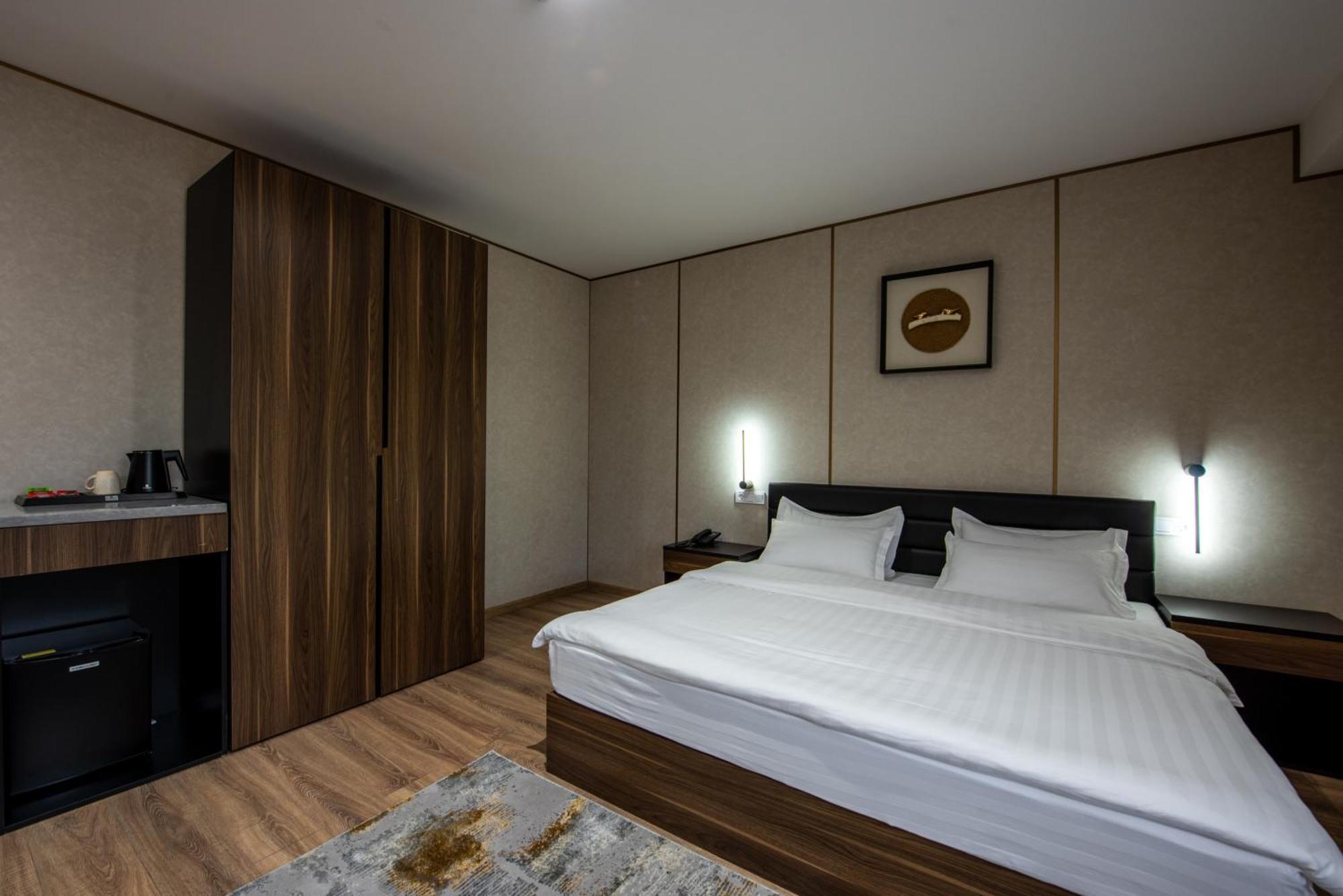 Silk Road Premium Hotel Tashkent Exterior photo