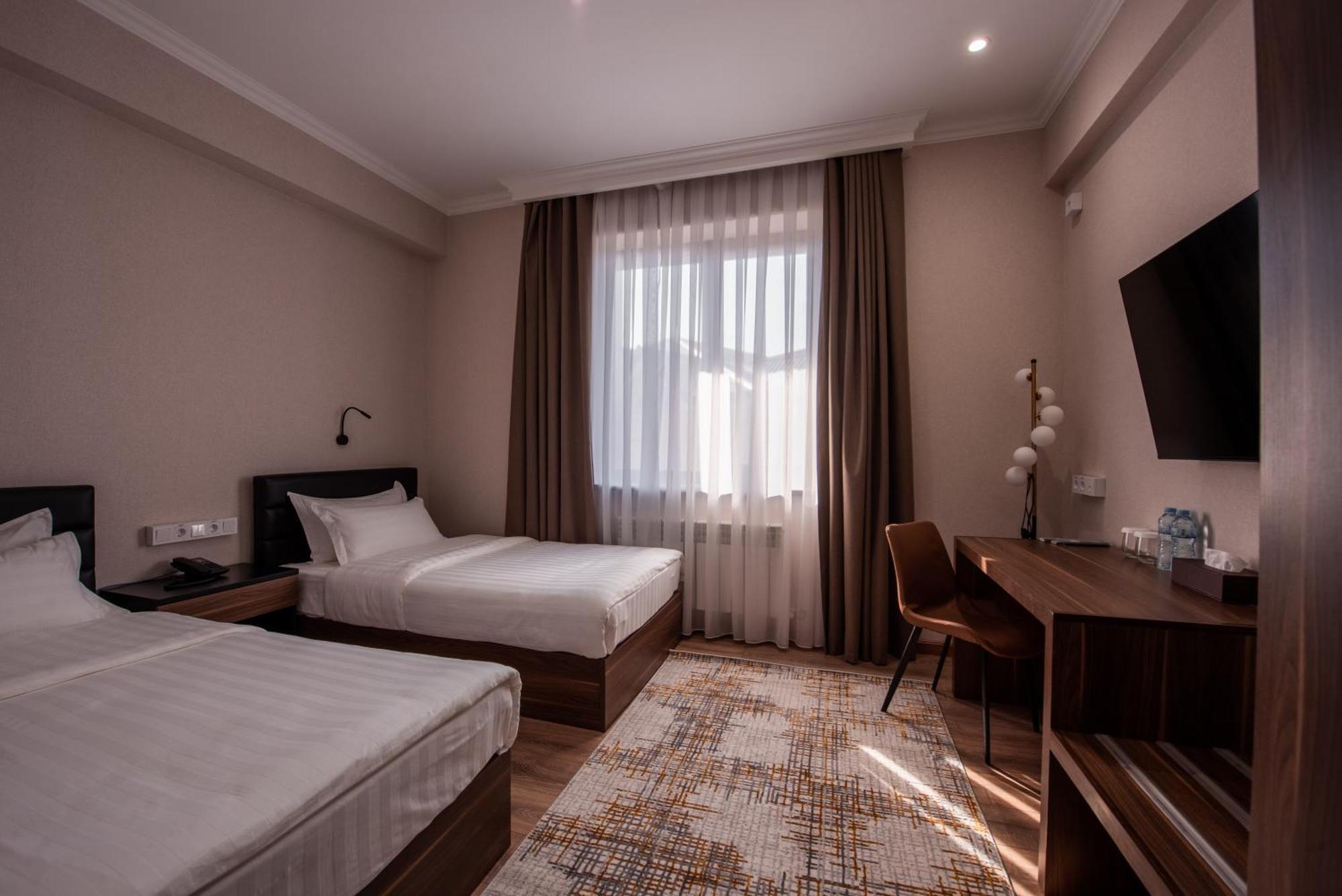 Silk Road Premium Hotel Tashkent Exterior photo