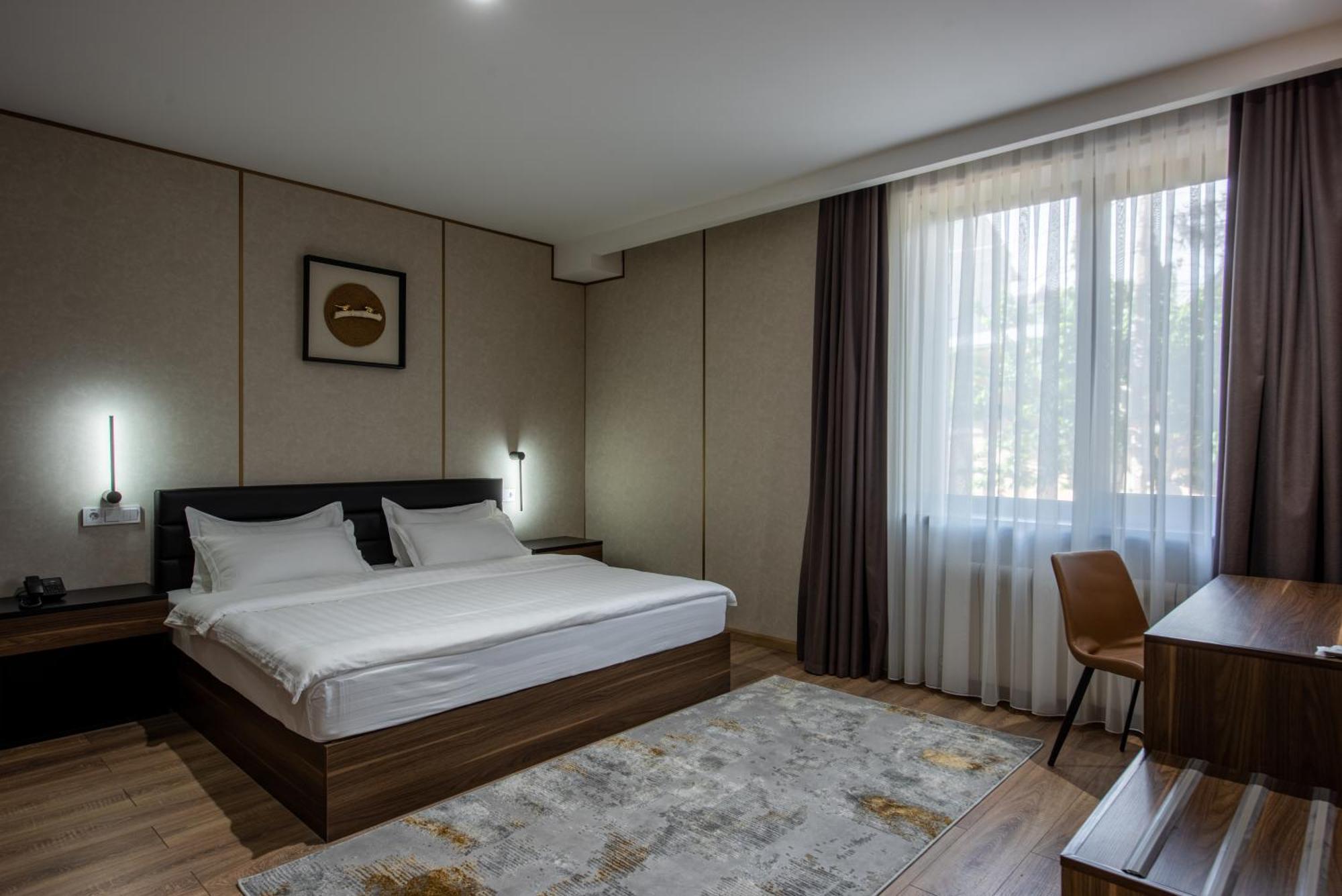 Silk Road Premium Hotel Tashkent Exterior photo