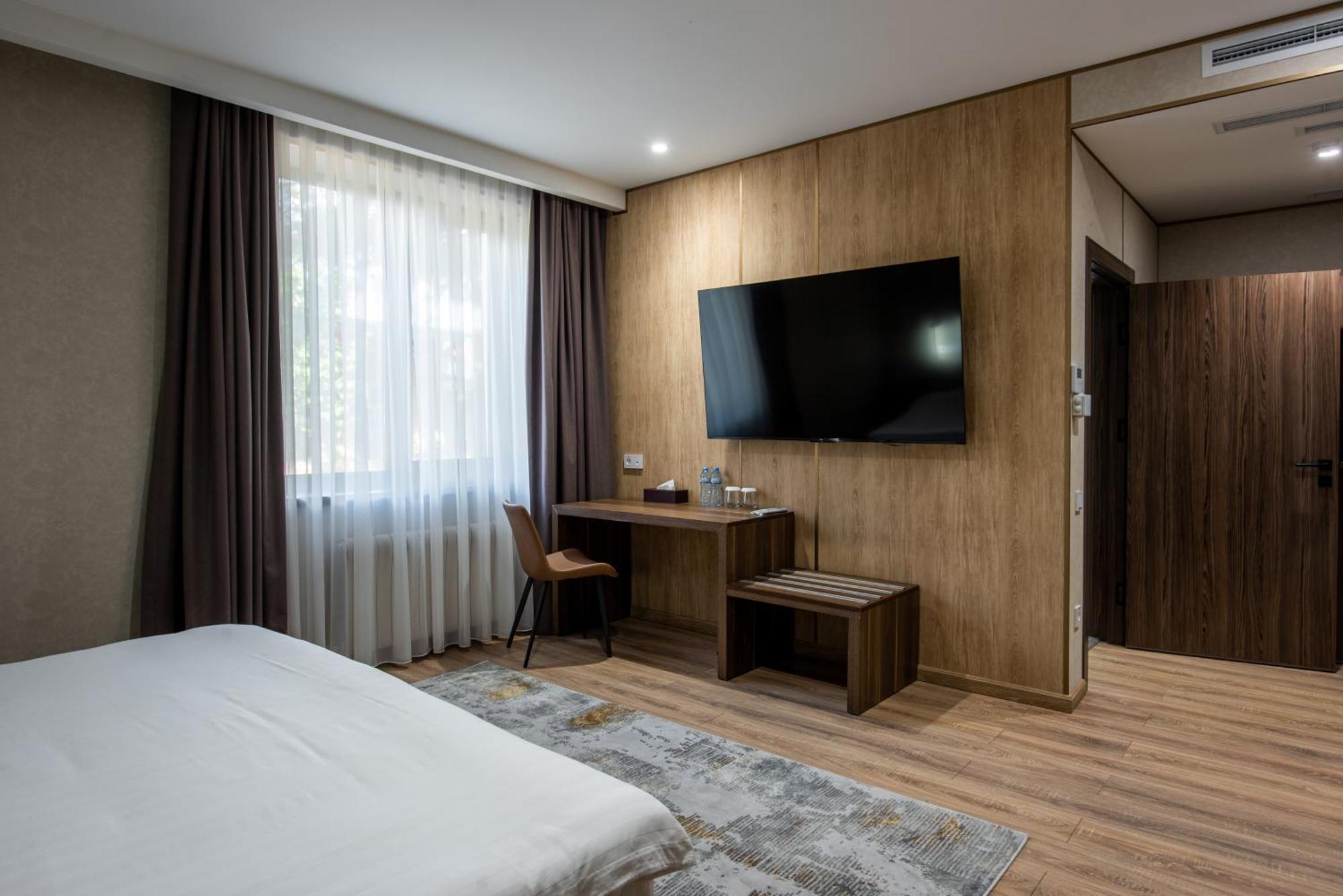 Silk Road Premium Hotel Tashkent Exterior photo