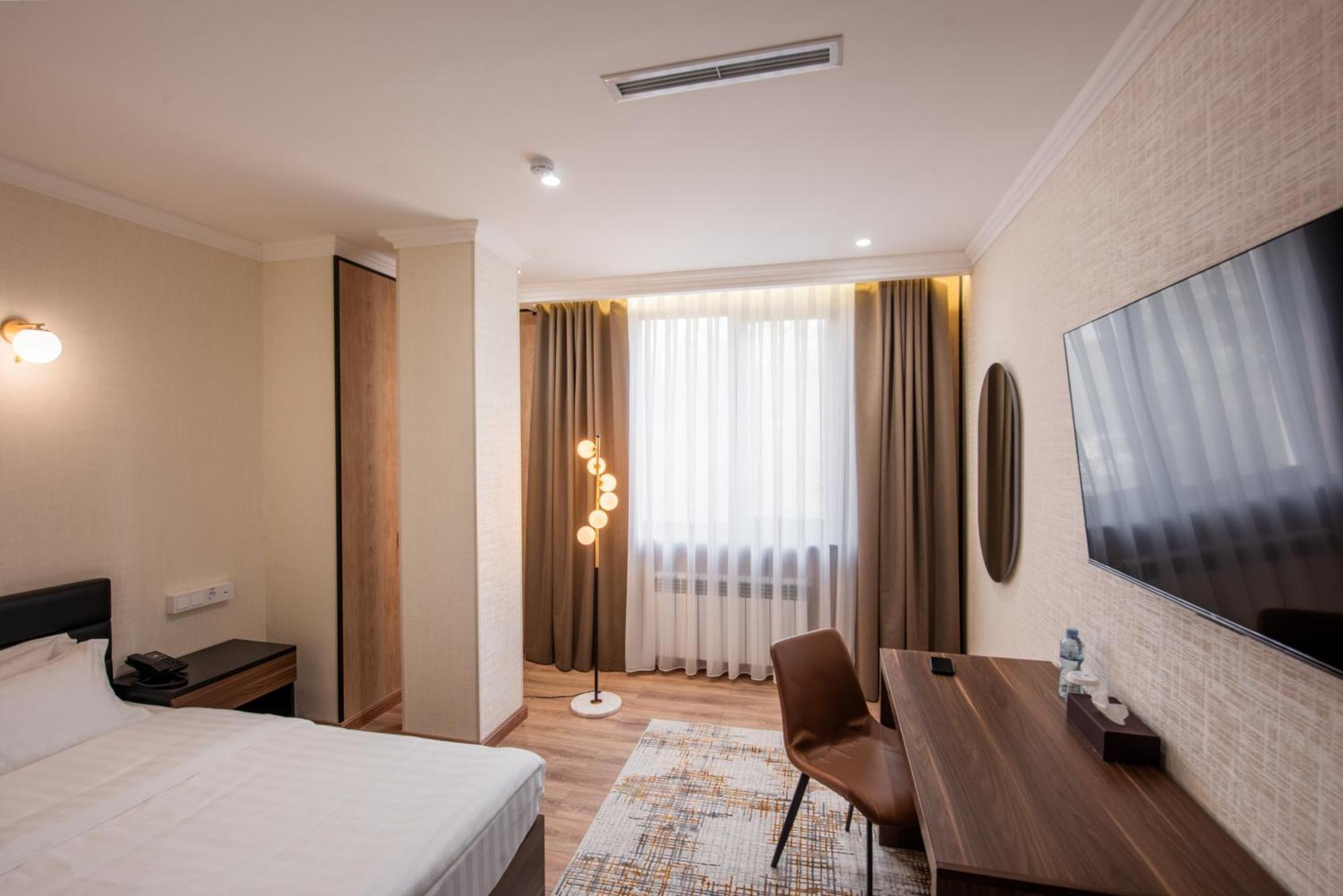 Silk Road Premium Hotel Tashkent Exterior photo