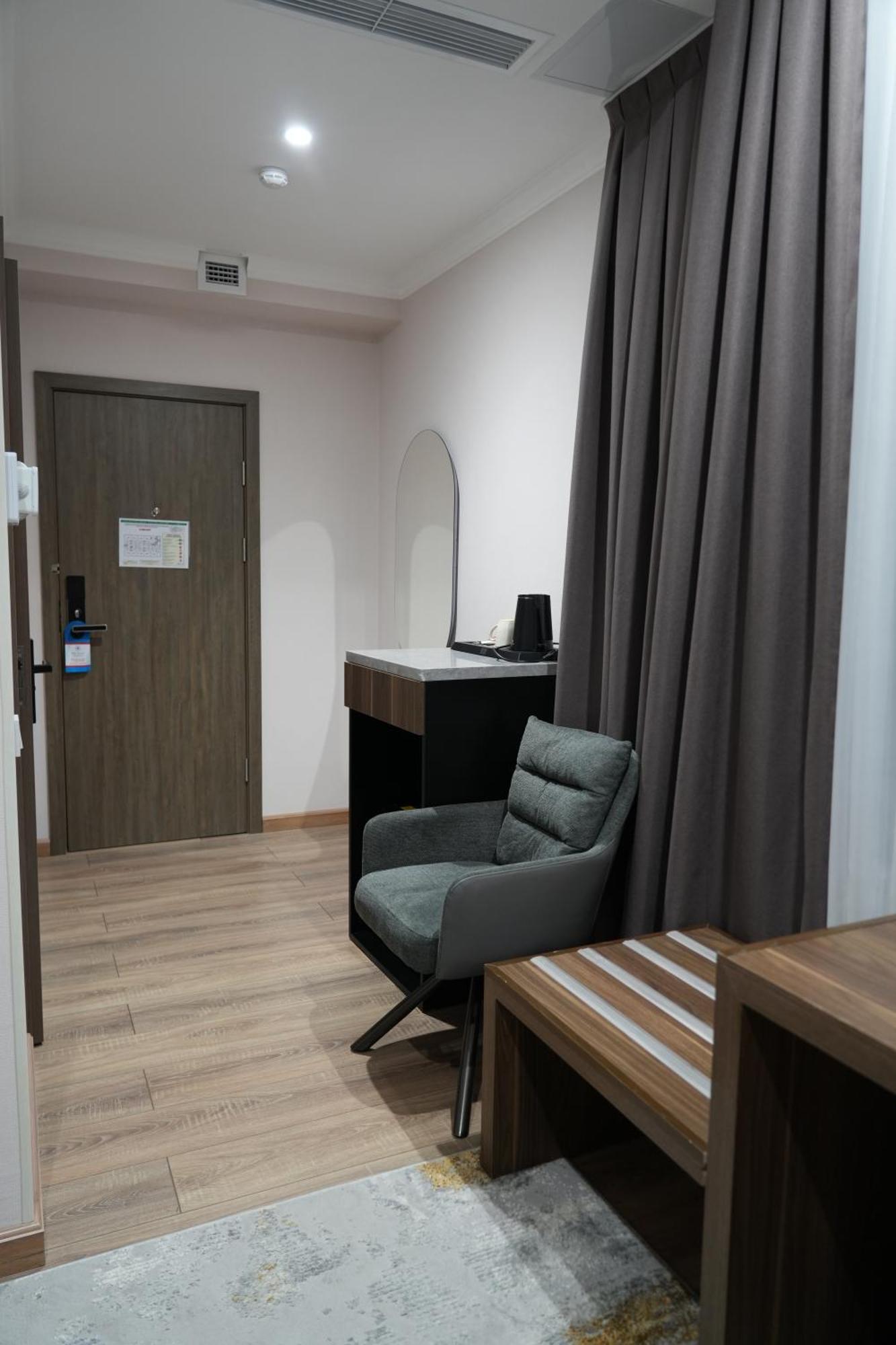 Silk Road Premium Hotel Tashkent Exterior photo